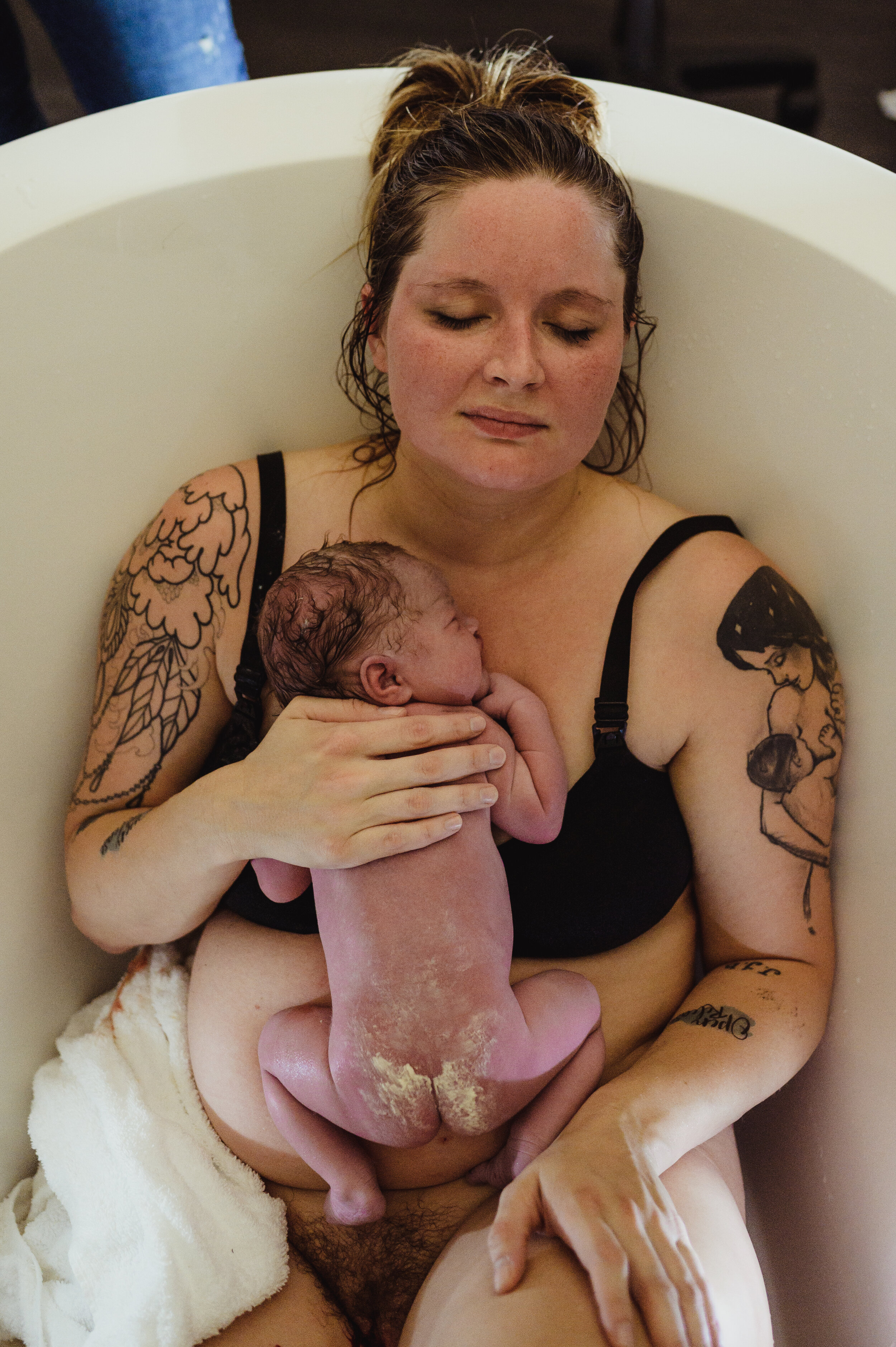BrittneyHogue-BirthPhotographer-PeoriaIL-4243.jpg