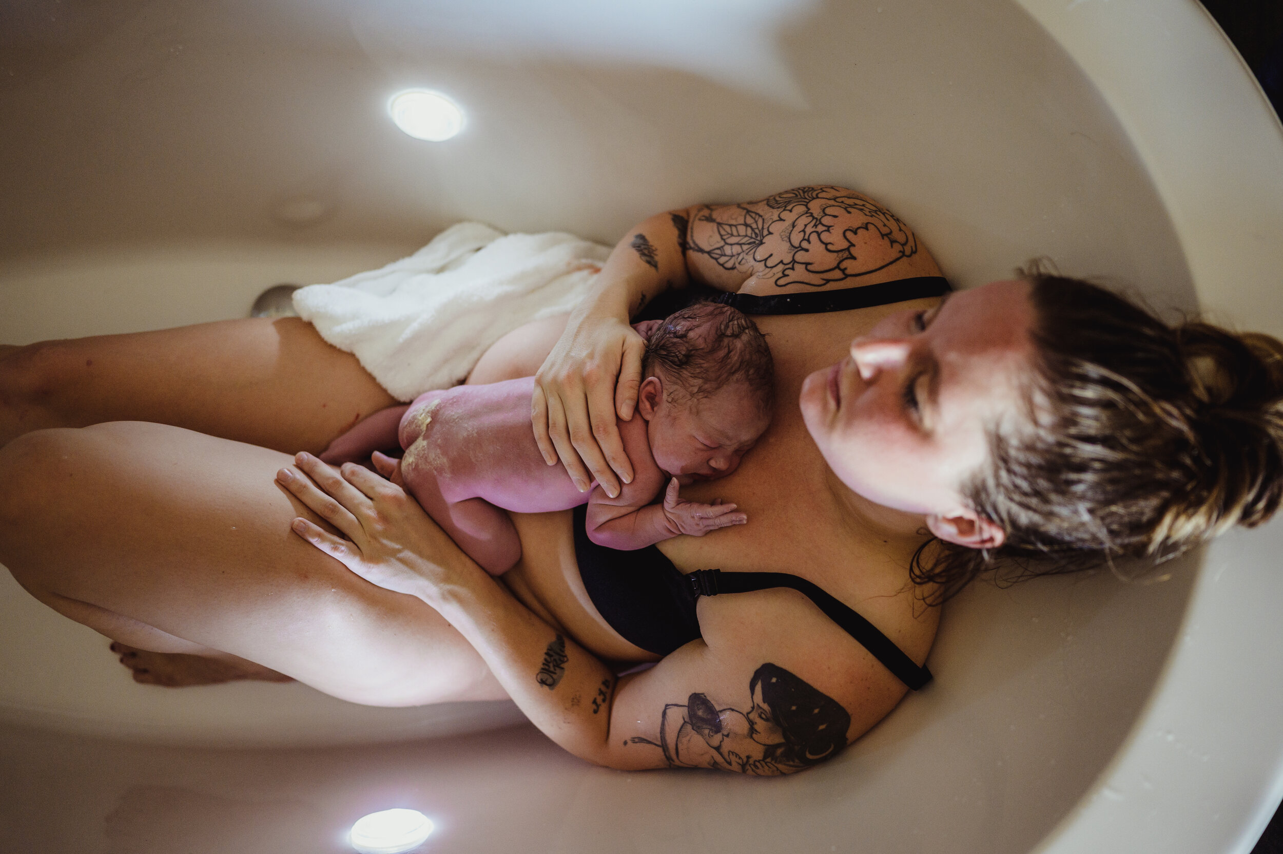 BrittneyHogue-BirthPhotographer-PeoriaIL-4257.jpg