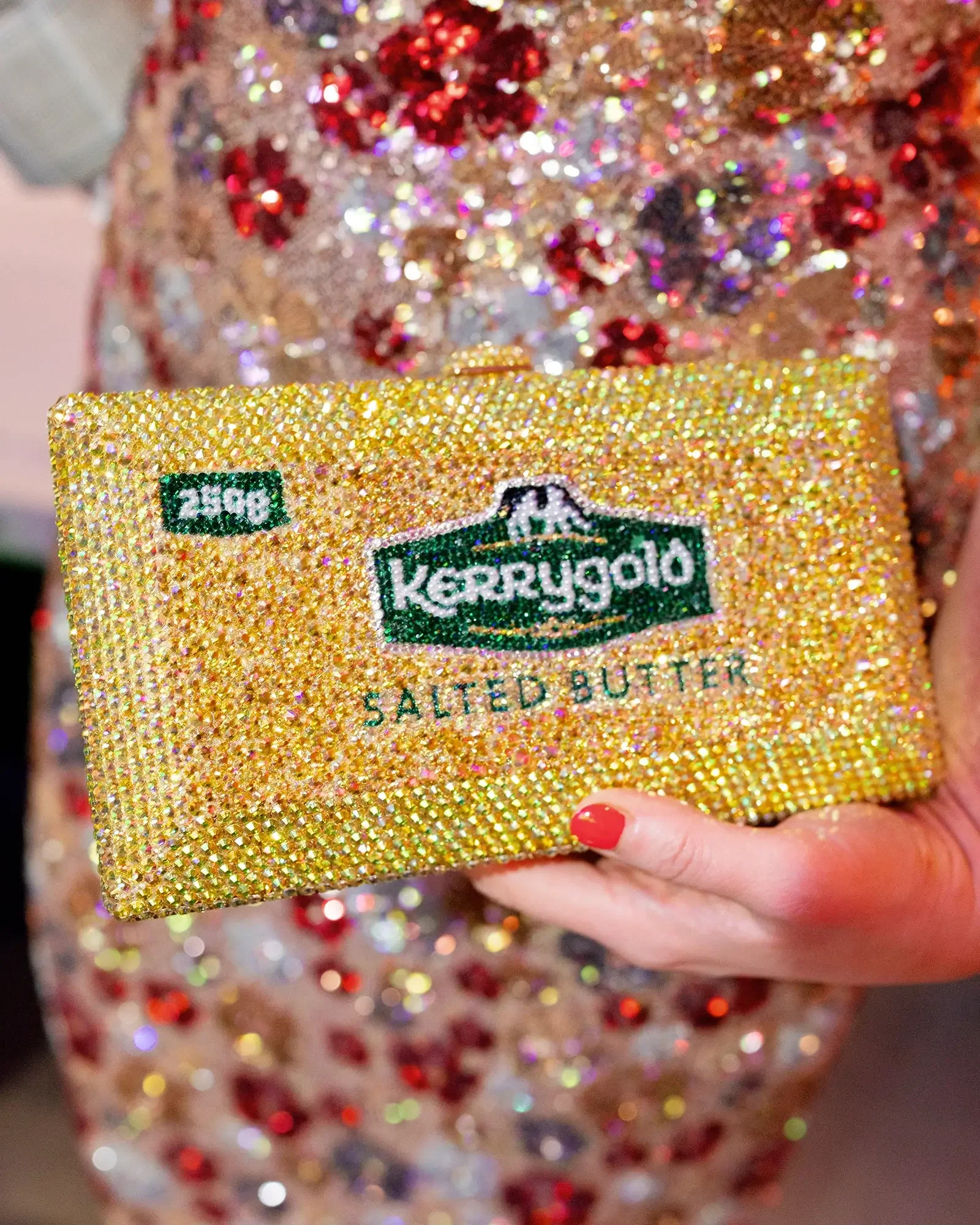 Kerrygold-Butter-Purse-Guest-Fashion-wedding.webp