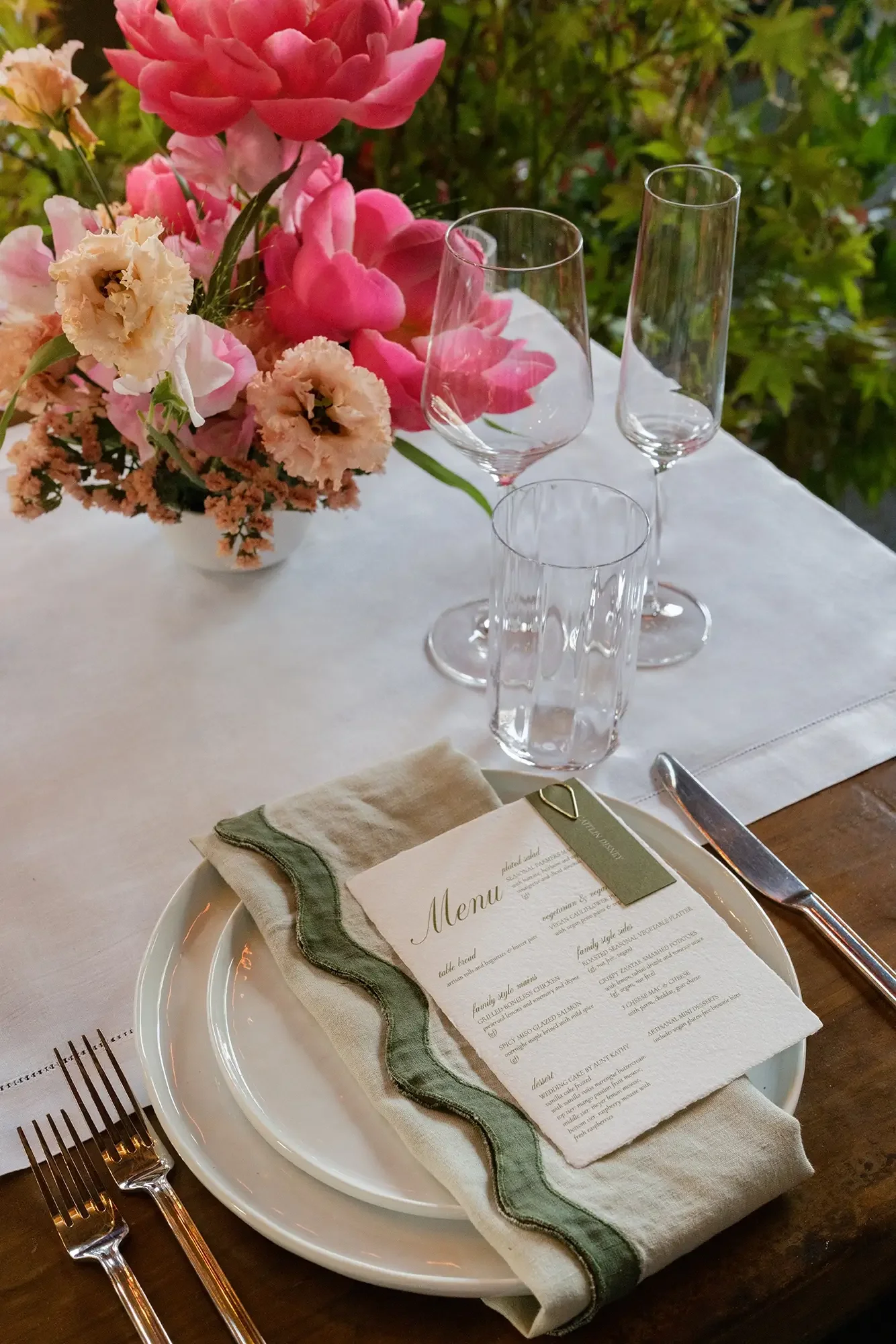 Wedding-Reception-Tablescape-Los-Angeles.webp