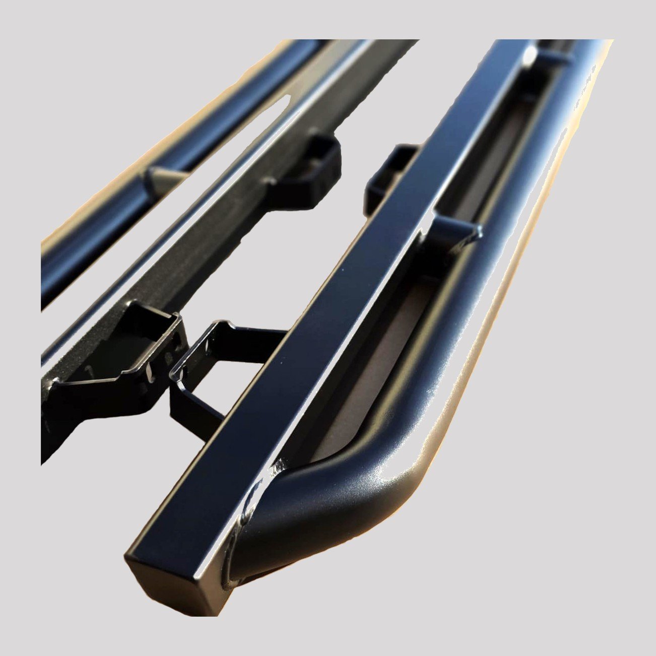 Defender 110 Tree Sliders – 60mm tube (upgraded), Black powder coated – DDS Metals