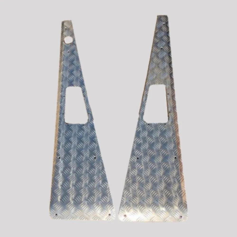 Defender Chequer Plate Wing Tops, Small Air Intake, Side Fold, 3mm with Countersunk Stainless Fittings – Right-hand drive position, Mill finish (bare aluminium) – DDS Metals