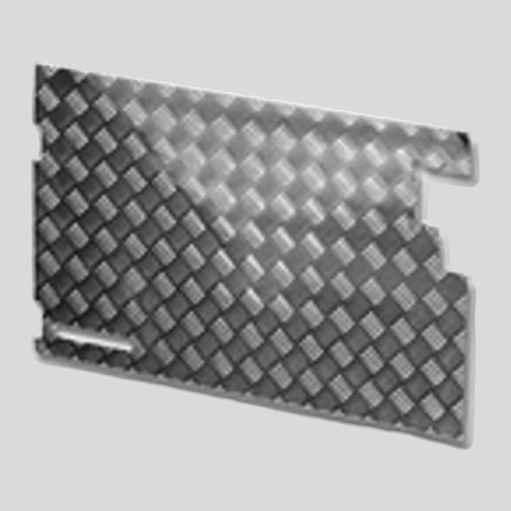 Series 3 & Defender Chequer Plate Rear Door Casing (No Wiper Cut-Out) – Mill finish (bare aluminium) – DDS Metals