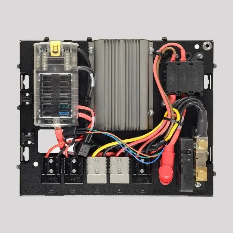 REDARC 12V 40A BCDC Core NOMAD with Fuse Block ICMS (ICMS-016-001) (photo 4 of 5)