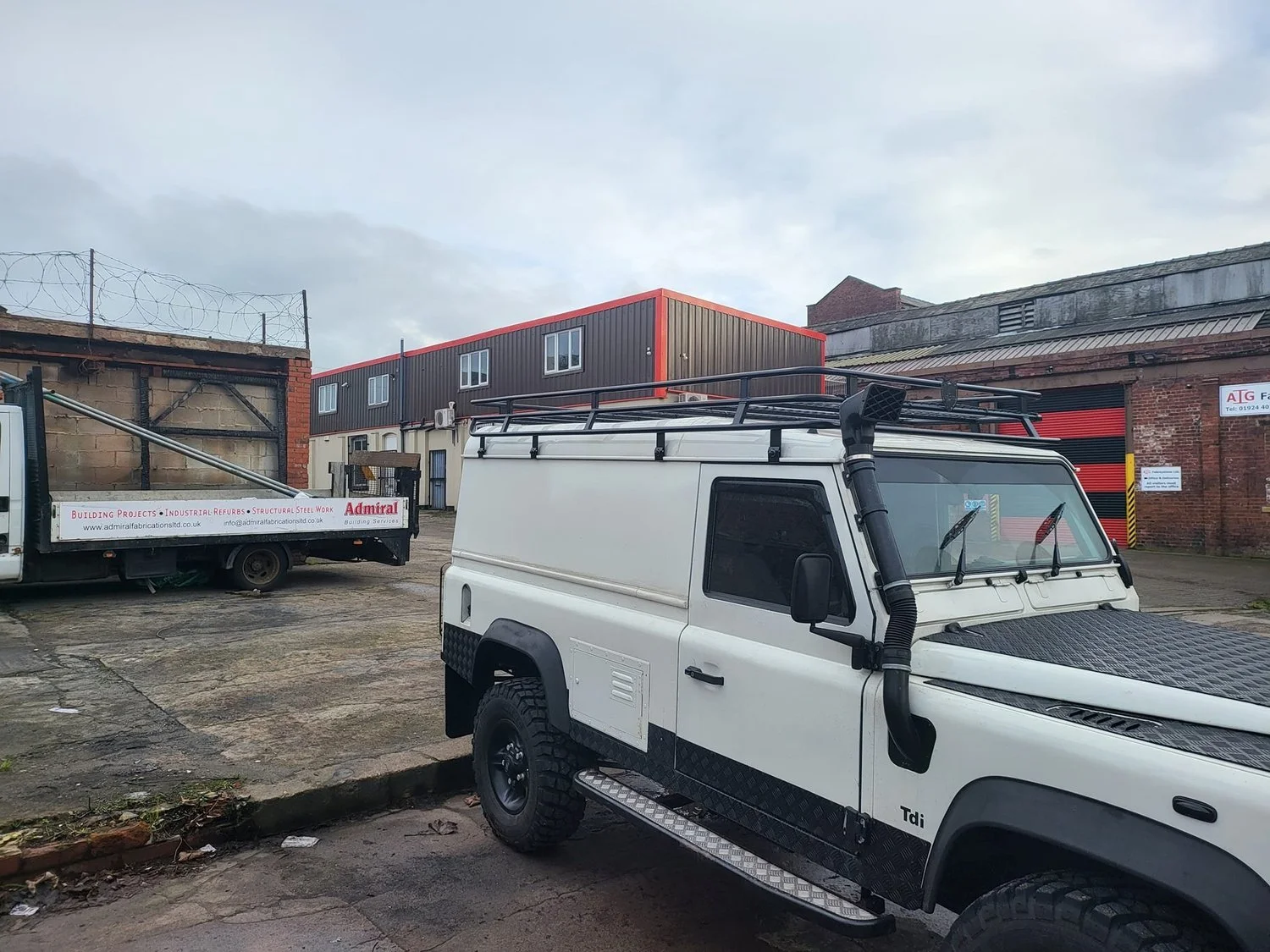 MCB 4x4 Defender 110 Expedition Roof Rack – handmade steel roof rack for the Land Rover Defender 110 (photo 5 of 10)