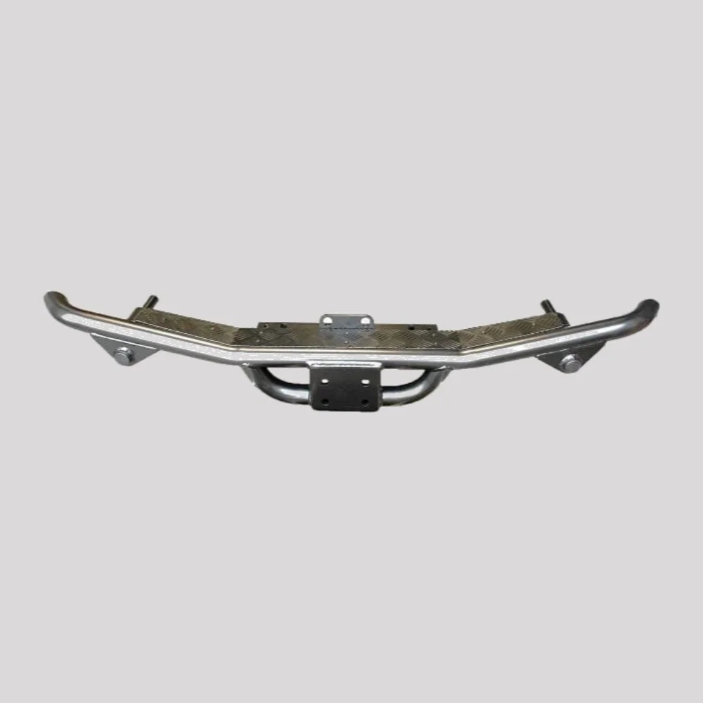 Defender NAS Rear Step, Short Arm Style (Tow Bar) – Silver chequer plate top – DDS Metals