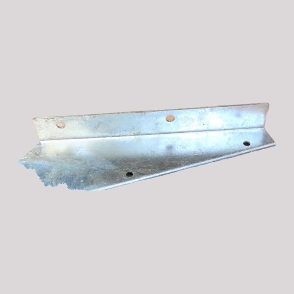 Defender Front Mudflap Bracket, Galvanised – Right – DDS Metals