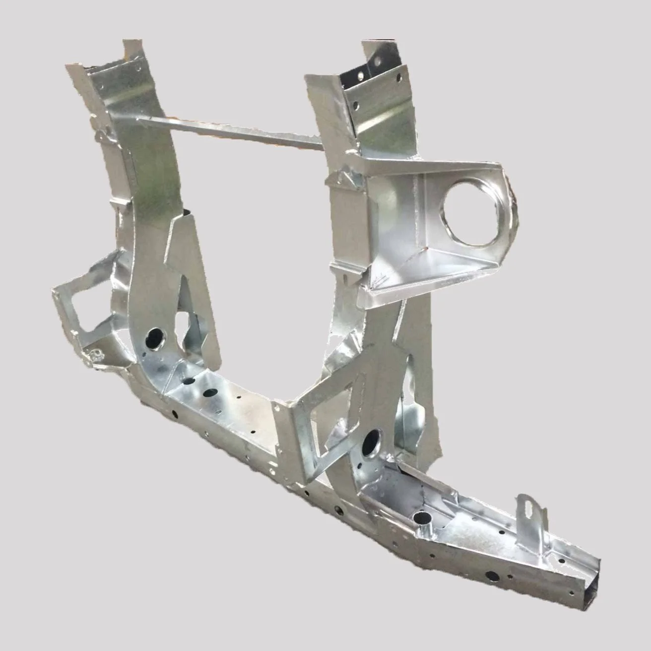Defender 90 Td5 / Puma Rear Crossmember with 900mm Extensions – Standard, Galvanised / Heavy duty, Galvanised – DDS Metals