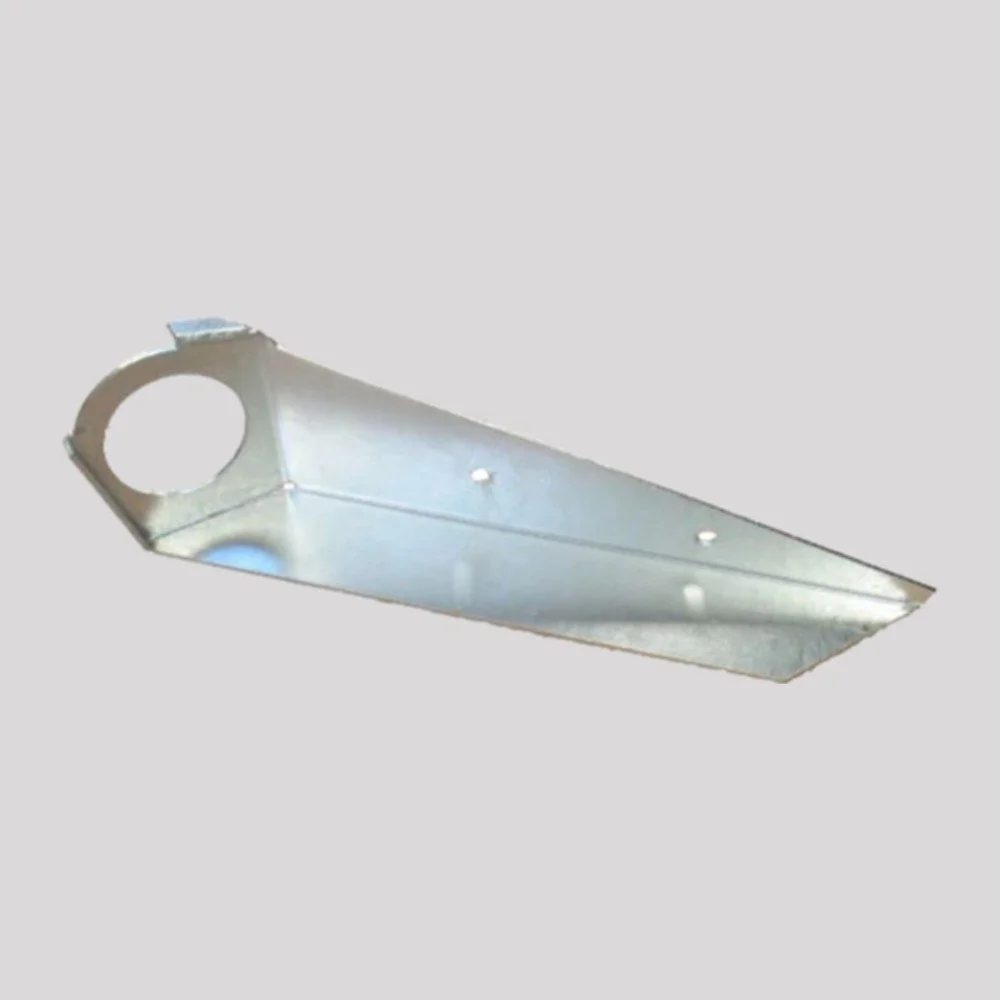 Defender Bulkhead Outrigger Tie Bracket – Right, Galvanised – DDS Metals