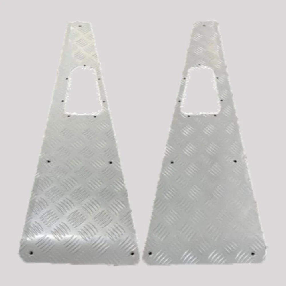 Defender Puma Short Chequer Plate Wing Top Protectors with Countersunk Stainless Fittings – Silver powder coated – DDS Metals