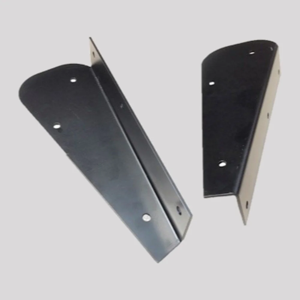 Defender Rear Mudflap Brackets (Pair) – Black powder coated – DDS Metals