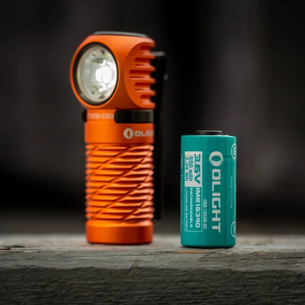 perun-2-mini-lifestyle-orange.png