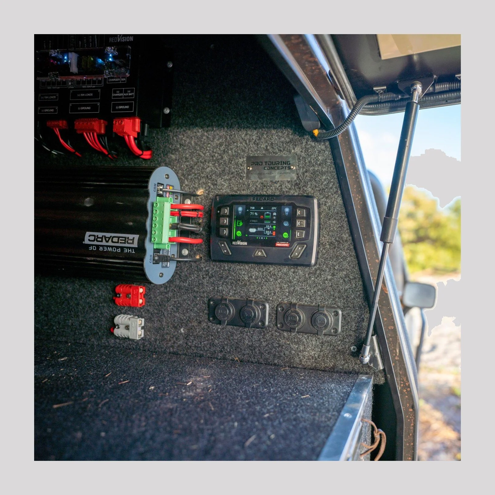 REDARC Manager30 Battery Management System with RedVision Display, UK Plug (BMS1230S3R-UK) (photo 3 of 4)