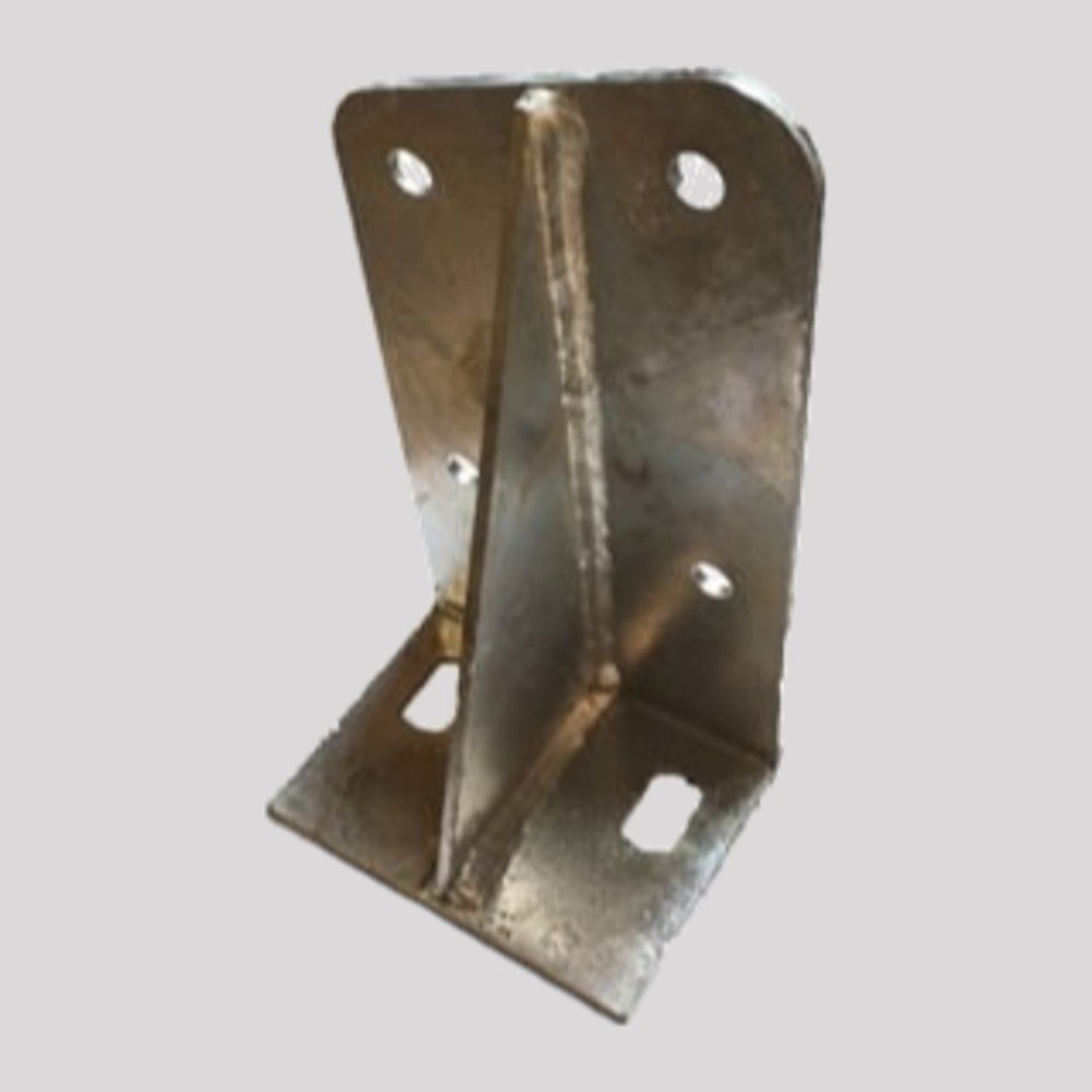 Defender High Capacity Body Mounting Bracket, Galvanised – Right – DDS Metals
