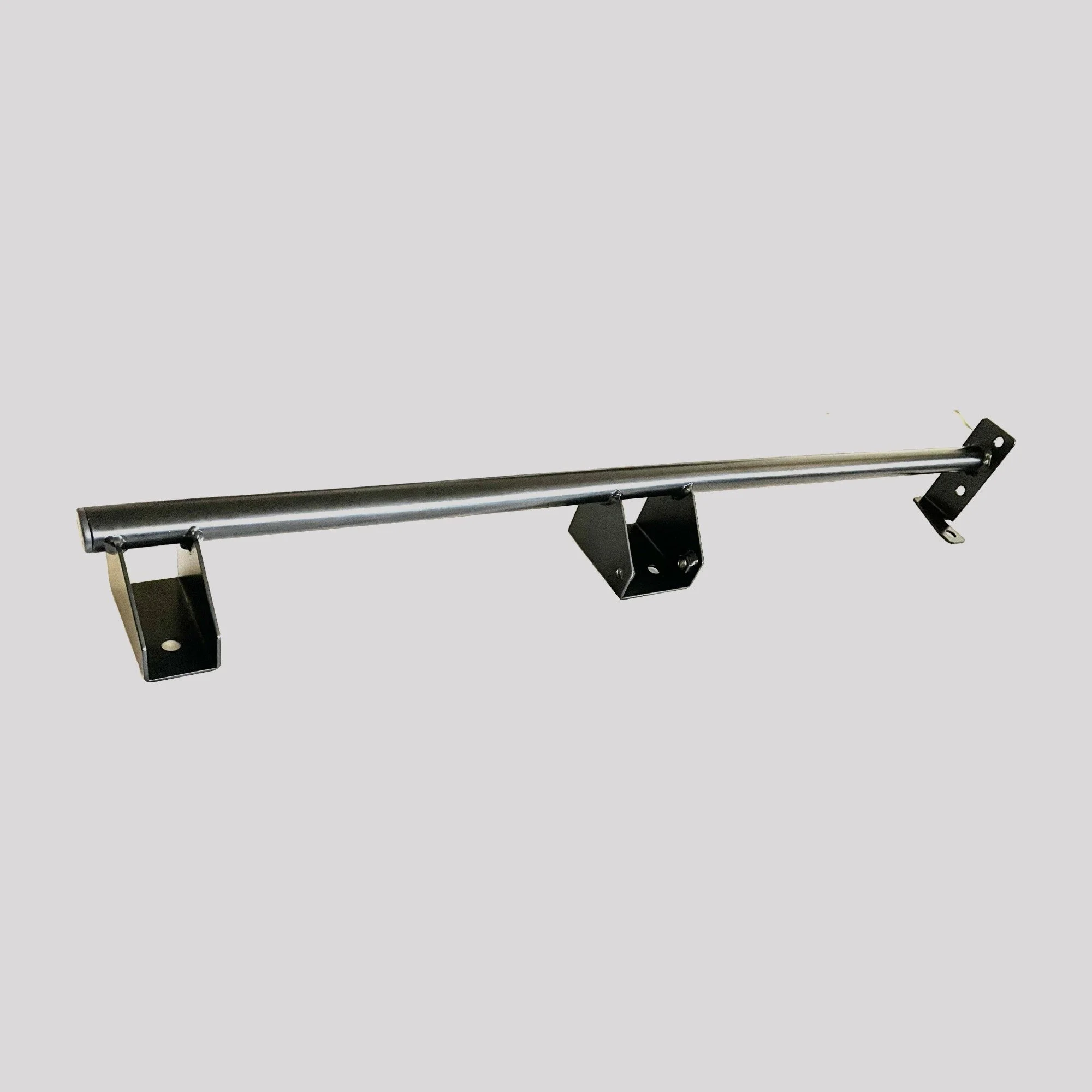 Defender 90 Rear Inward Facing Seat Anchorage, 7 Seat – Left, end view – DDS Metals
