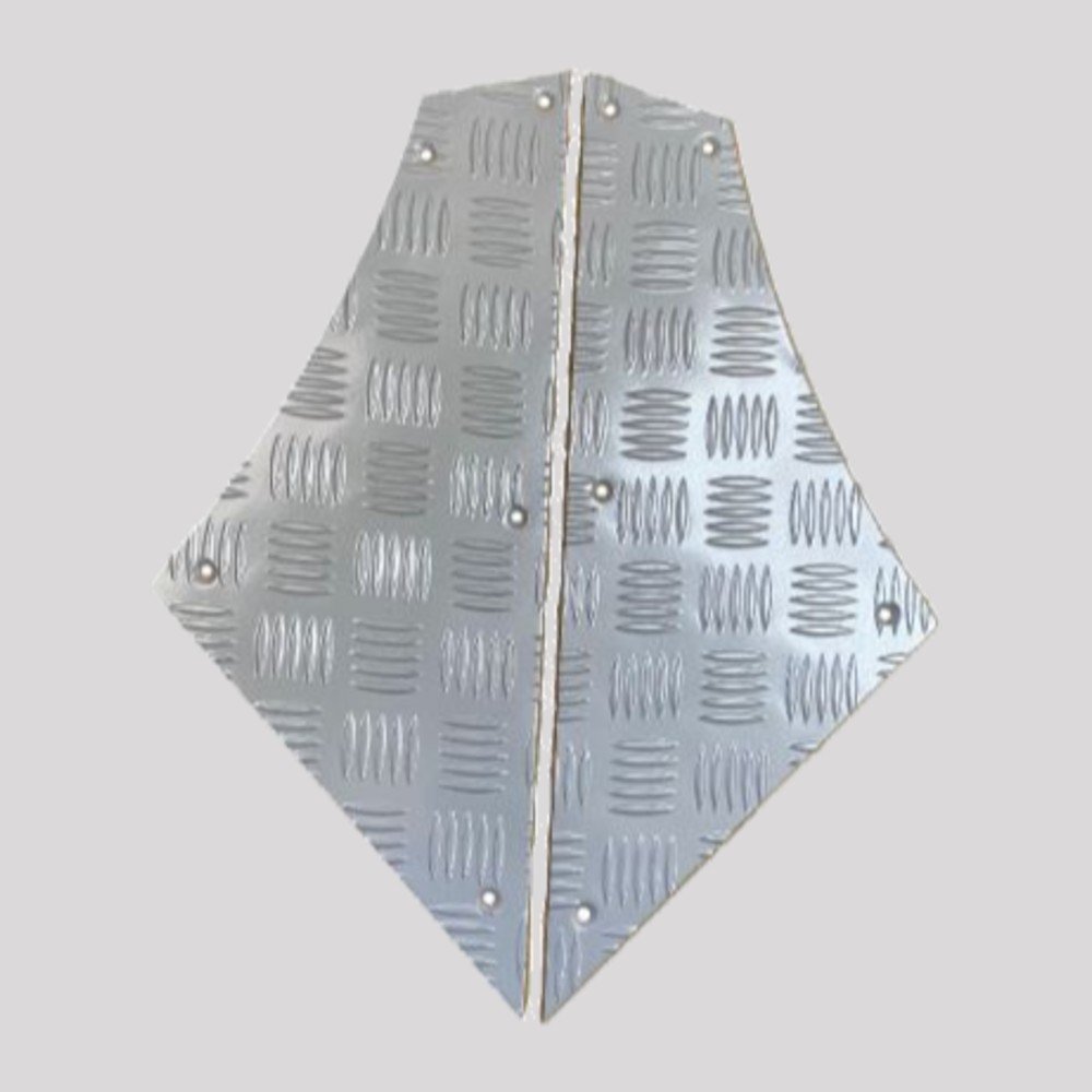 Defender 110 2nd Row Chequer Plate Rear Quarter Protector with Countersunk Stainless Fittings – 2mm, Silver powder coated / 3mm, Silver powder coated – DDS Metals