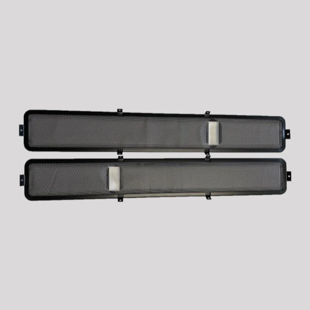 Defender Early Bulkhead Fly Screen Mesh, Screw-In (1984-2003) – Black powder coated – DDS Metals
