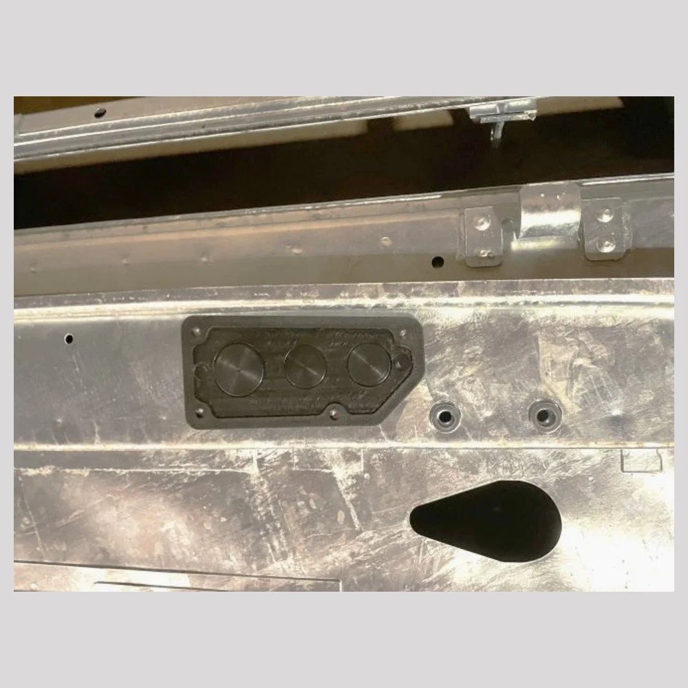 Defender Bulkhead Wiring Harness Plate (1983-2006) – DDS Metals