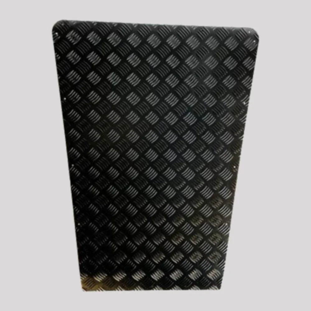 Defender Tdi & Td5 Chequer Plate Bonnet Protector – 2mm, Black powder coated / 3mm, Black powder coated – DDS Metals