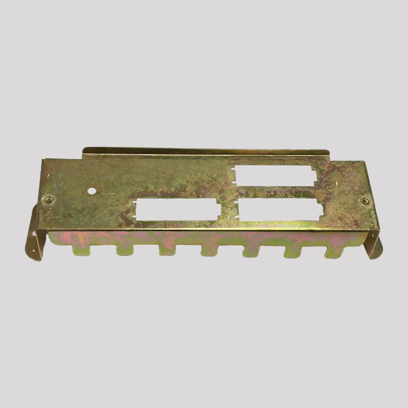 Defender Fuse Box Bracket (1987-2006) – DDS Metals
