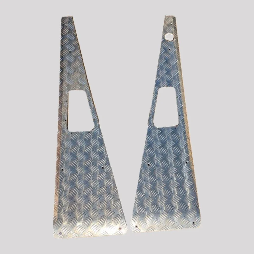 Defender Chequer Plate Wing Tops, Small Air Intake, Side Fold, 3mm with Countersunk Stainless Fittings – Left-hand drive position, Mill finish (bare aluminium) – DDS Metals