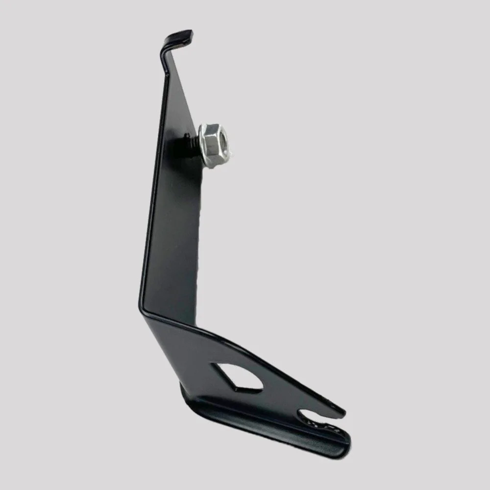 Discovery 2 Rear Spring Seat Brake Pipe Bracket – DDS Metals