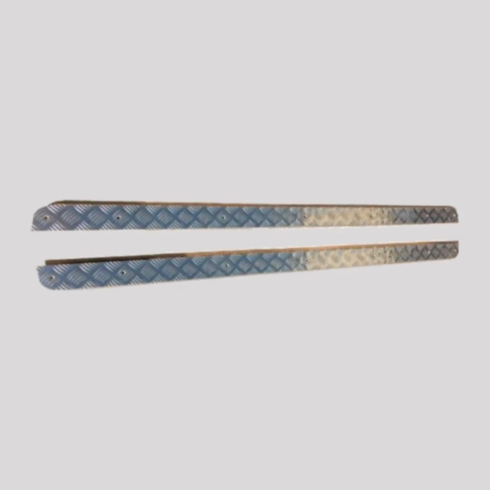 Defender 110 Station Wagon Chequer Plate Sill Protectors, 3mm with Countersunk Stainless Fittings – Mill finish (bare aluminium) – DDS Metals