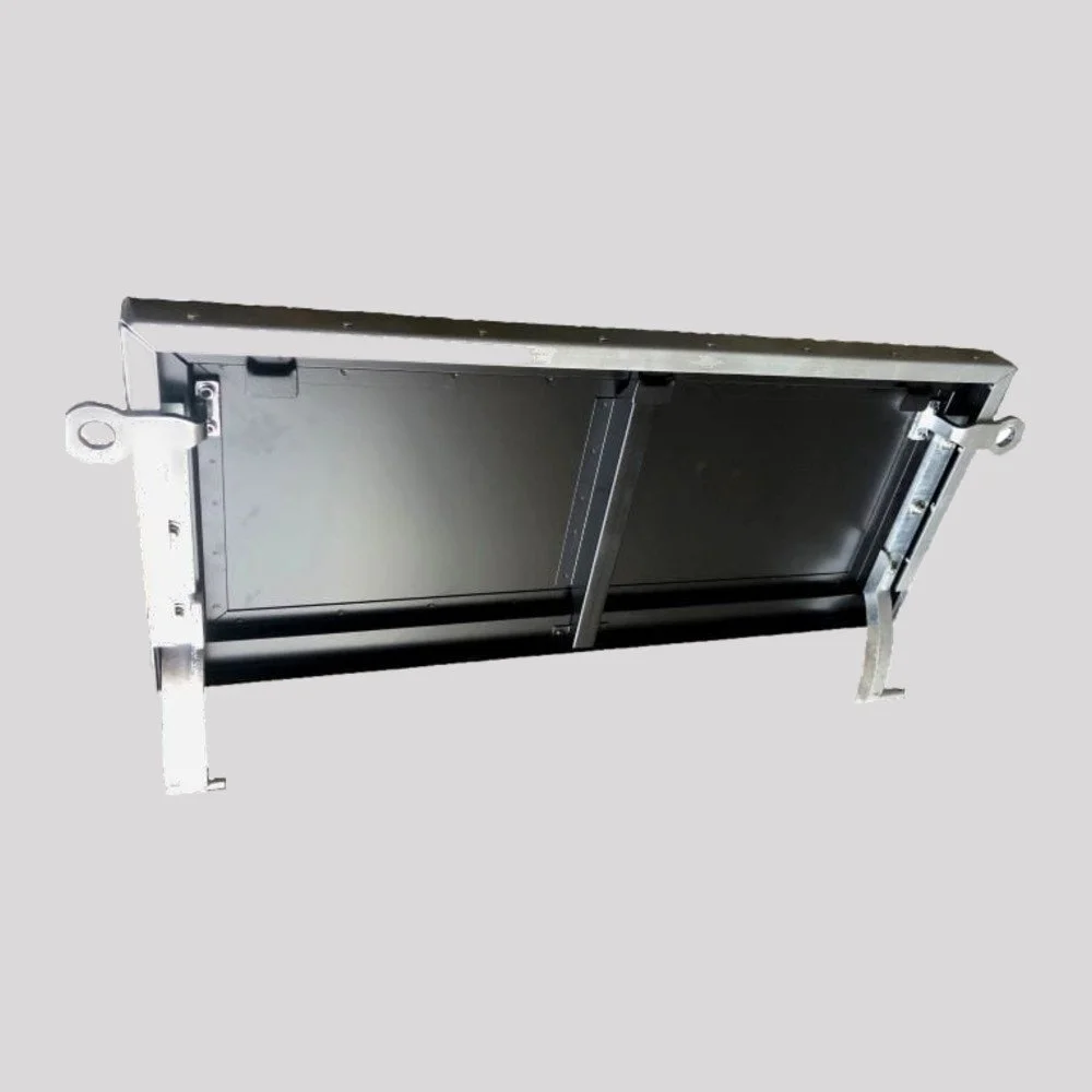 land-rover-series-1-tailgate-assembly-1.jpg