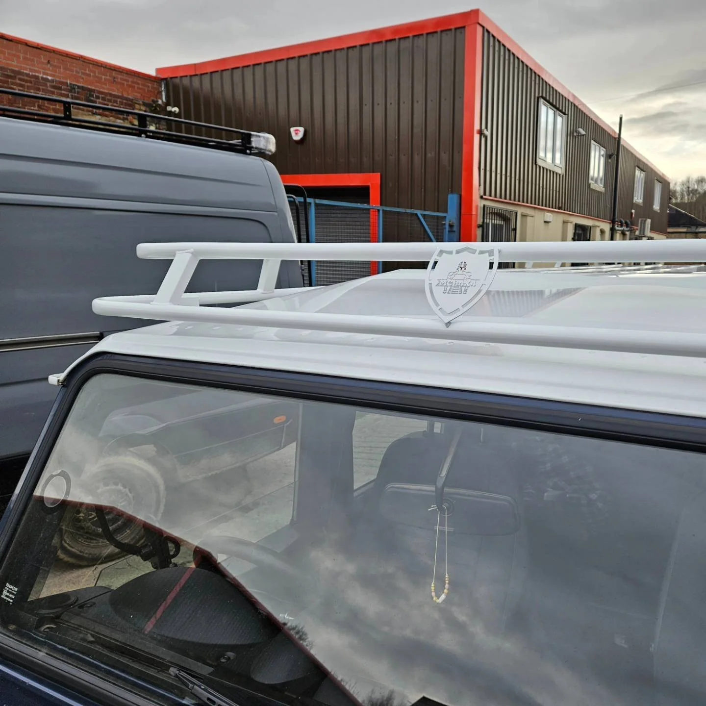 MCB 4x4 Defender 110 Flat Roof Rack – handmade steel roof rack for the Land Rover Defender 110 (photo 3 of 12)
