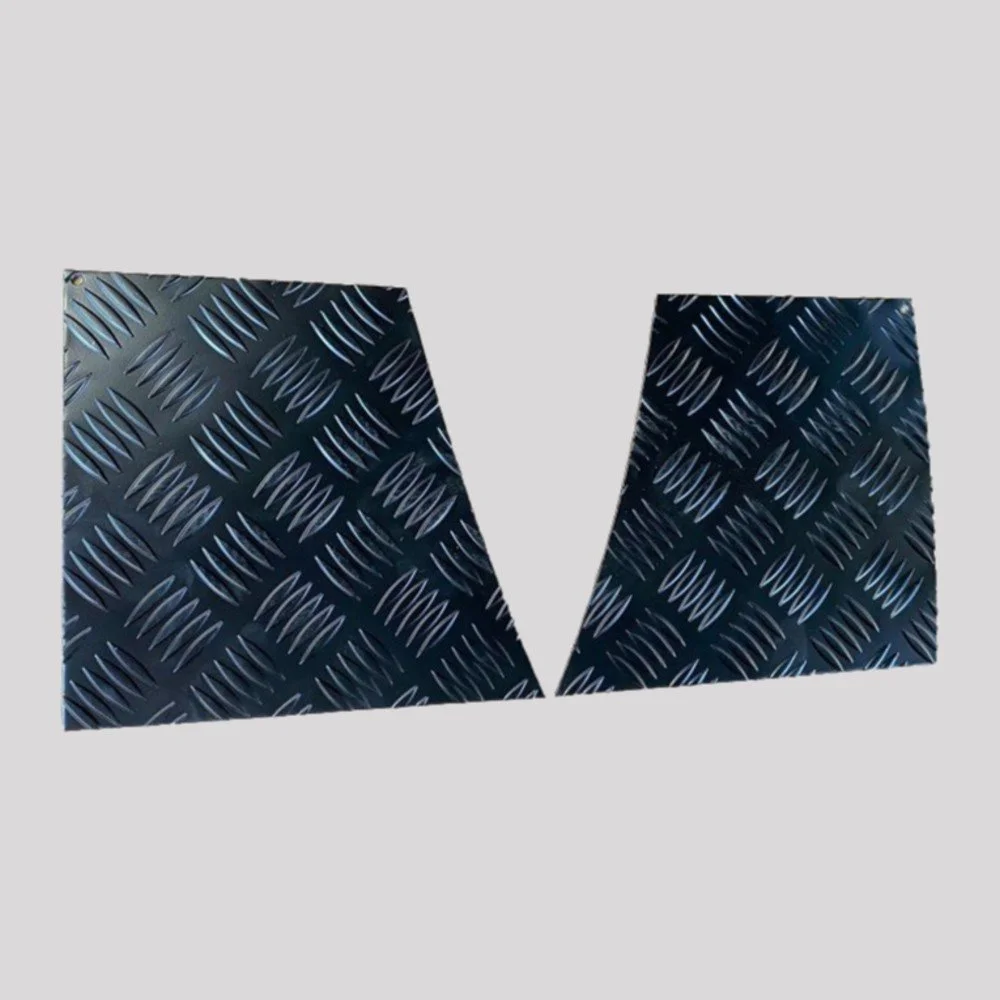 Defender Rear of Front Wing Chequer Plate – DDS Metals