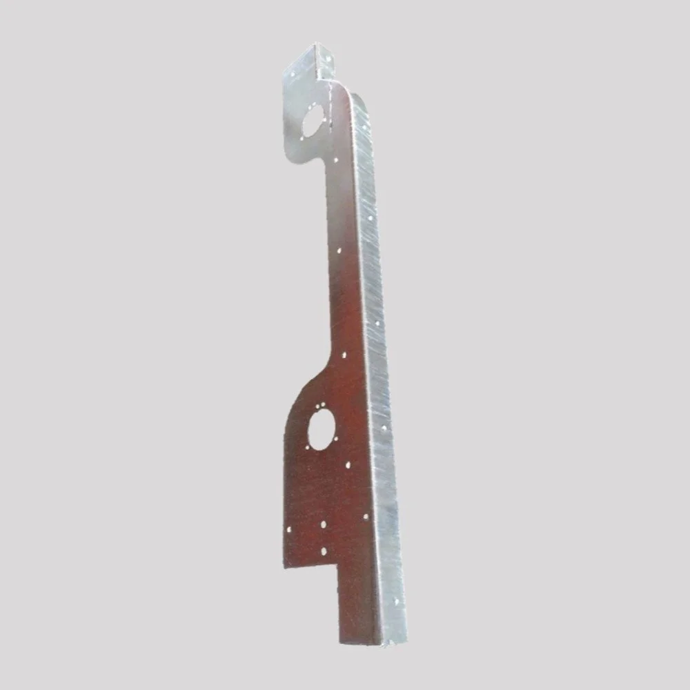 Defender Rear End Quarter Panel Flashing – Right, Hot dip galvanised / Right, Galvanised sheet – DDS Metals