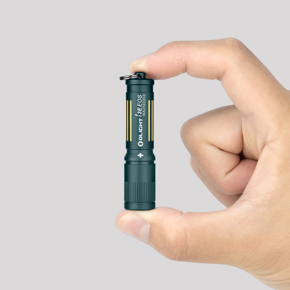i3e-eos-dream-blue-in-hand.png
