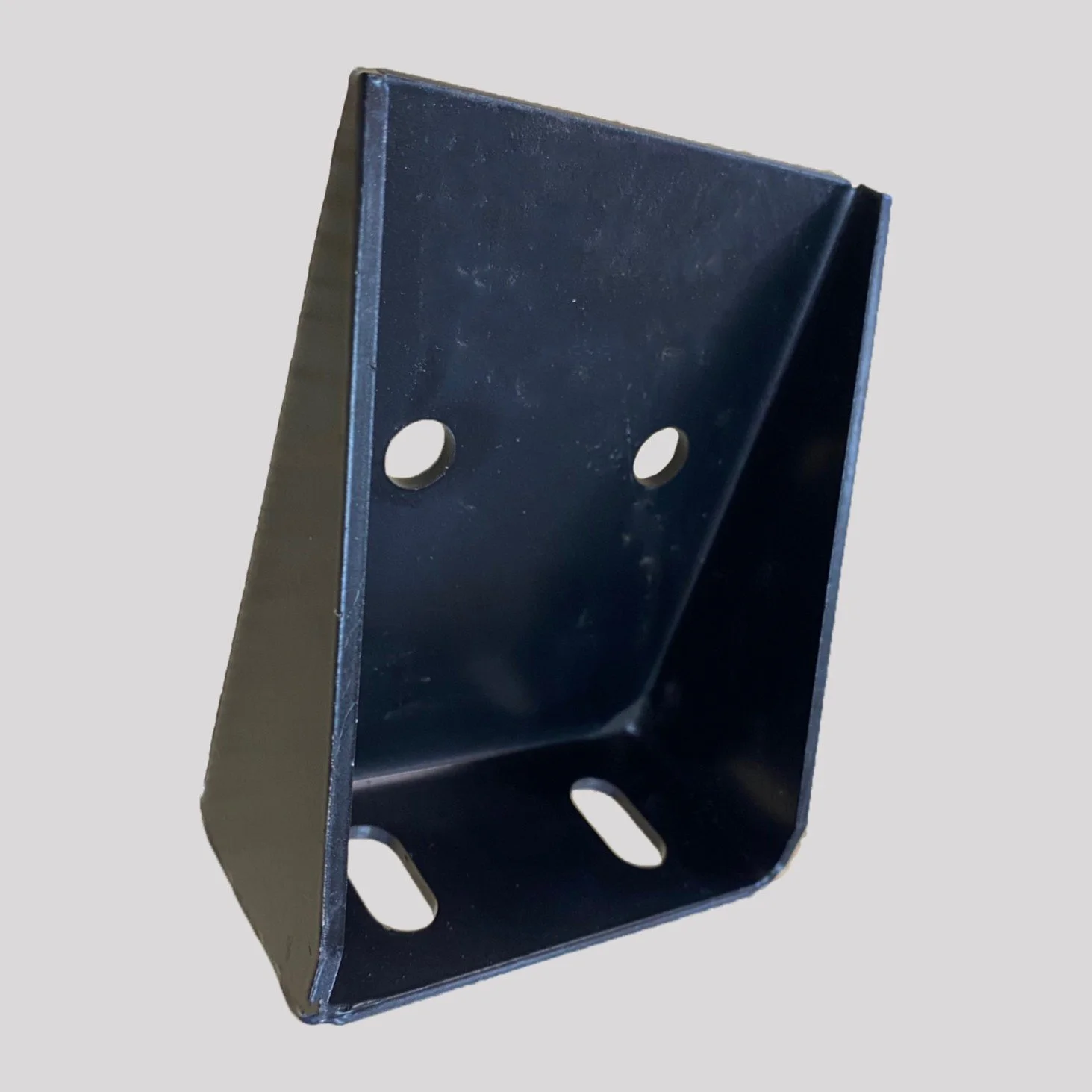 Defender 130 Crew Cab Rear Floor Crossmember Formed Bracket – DDS Metals
