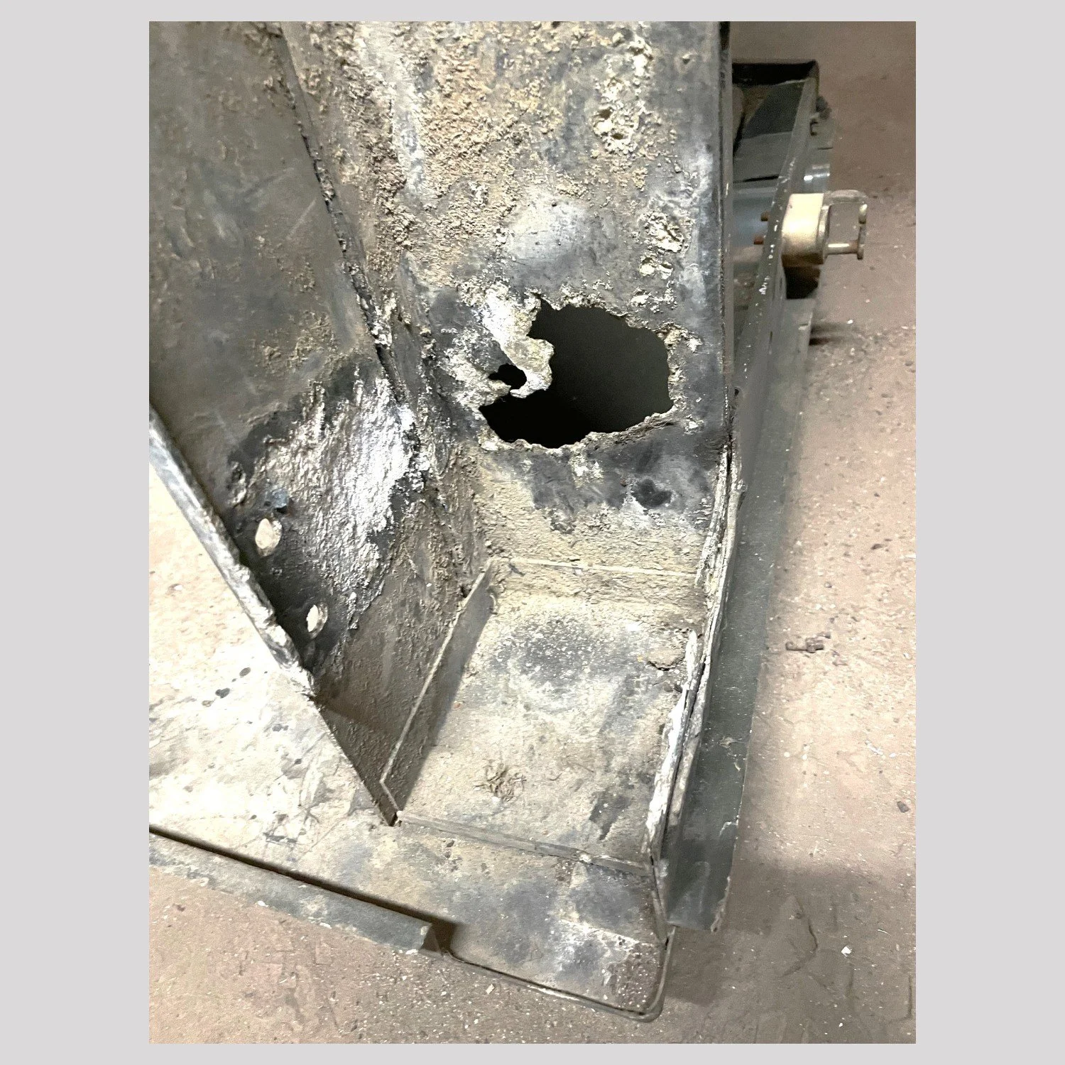 Defender 90 Seat Belt Mount Repair Plate – DDS Metals