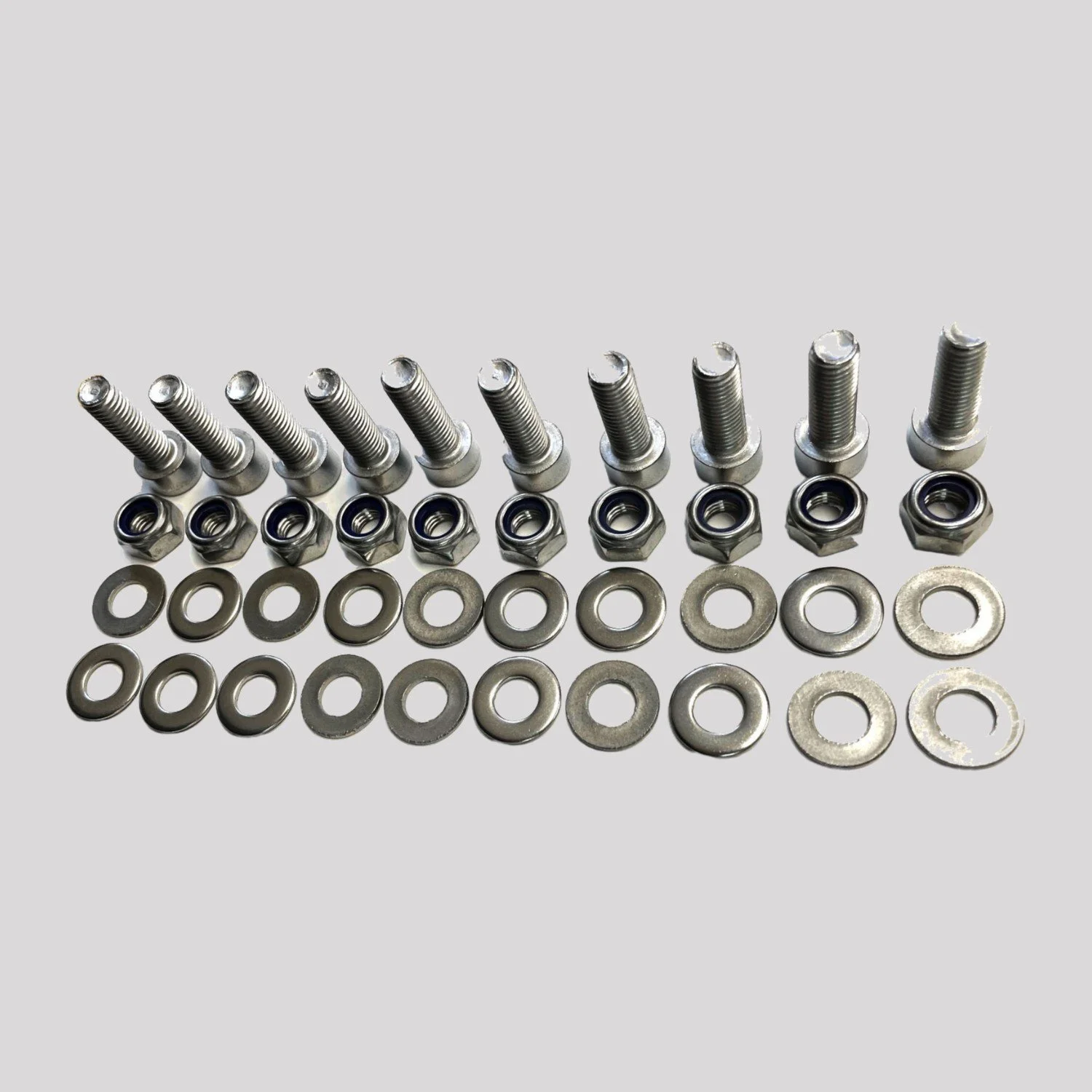 Defender & Series Rear Crossmember Stainless Steel Bolt Kit – Defender 1984-1998 (Tdi), cap head – DDS Metals