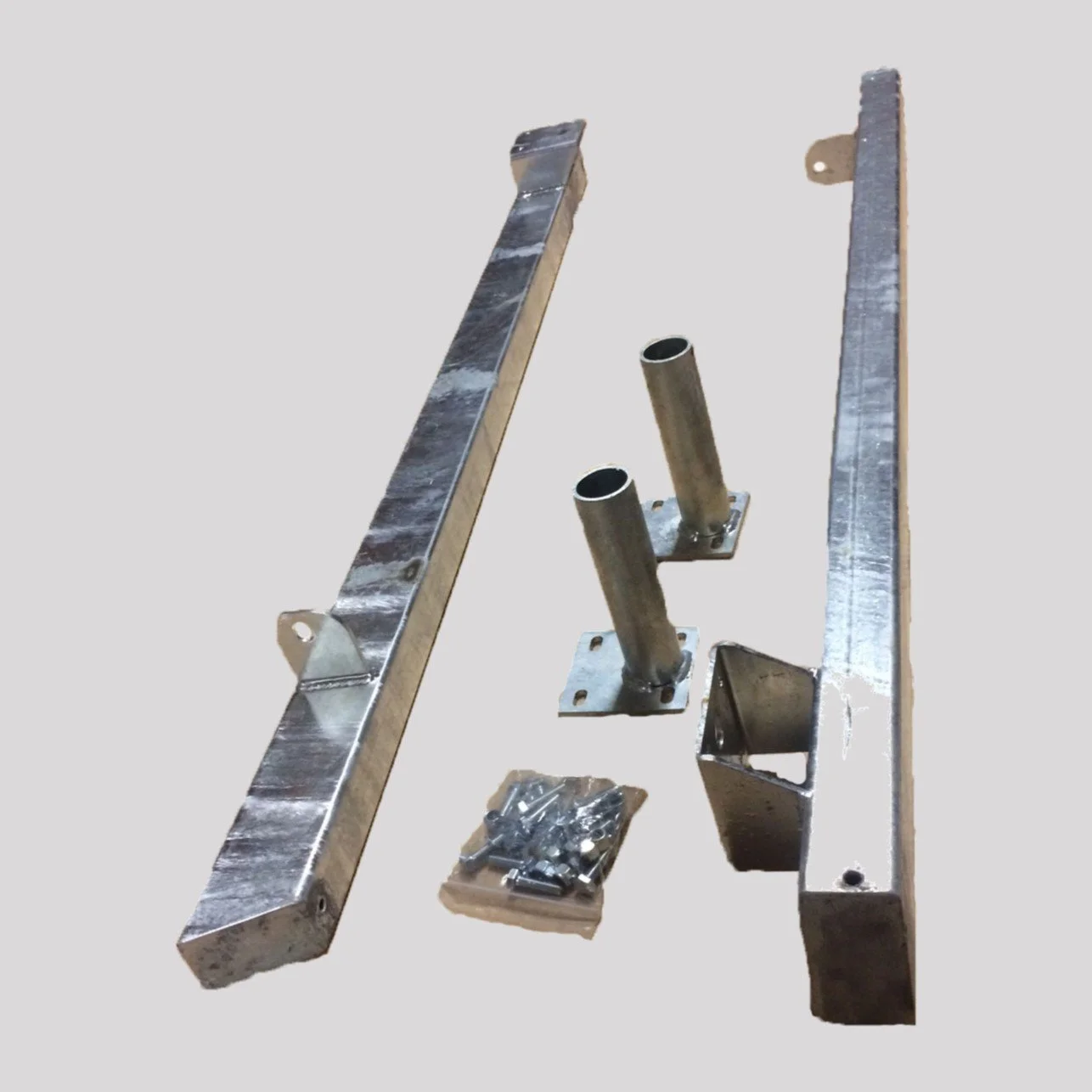 Defender 90 Rock Sliders – Galvanised – DDS Metals