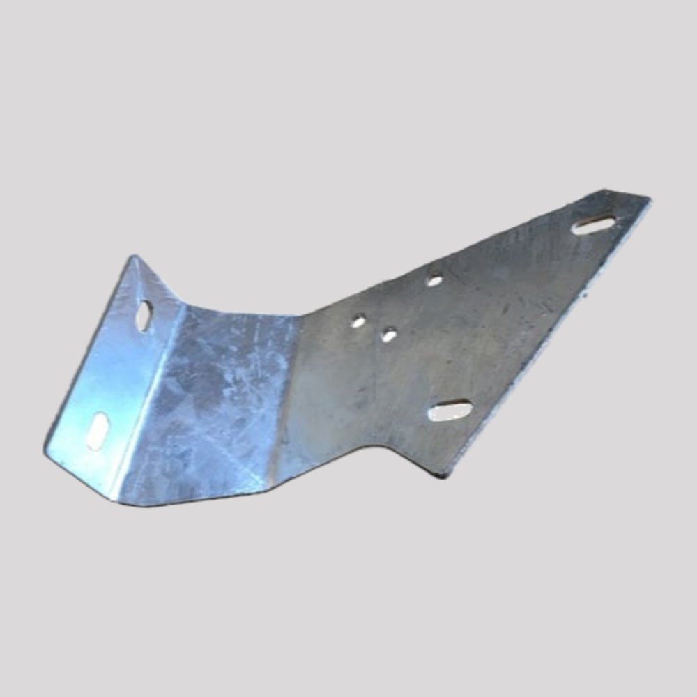 Defender Toe Box Support Bracket (Bulkhead Footwell to Chassis Rail) – Right – DDS Metals