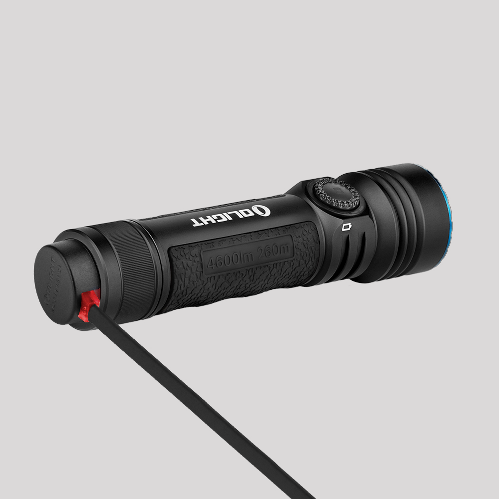 seeker-4-pro-magnetic-charging.png