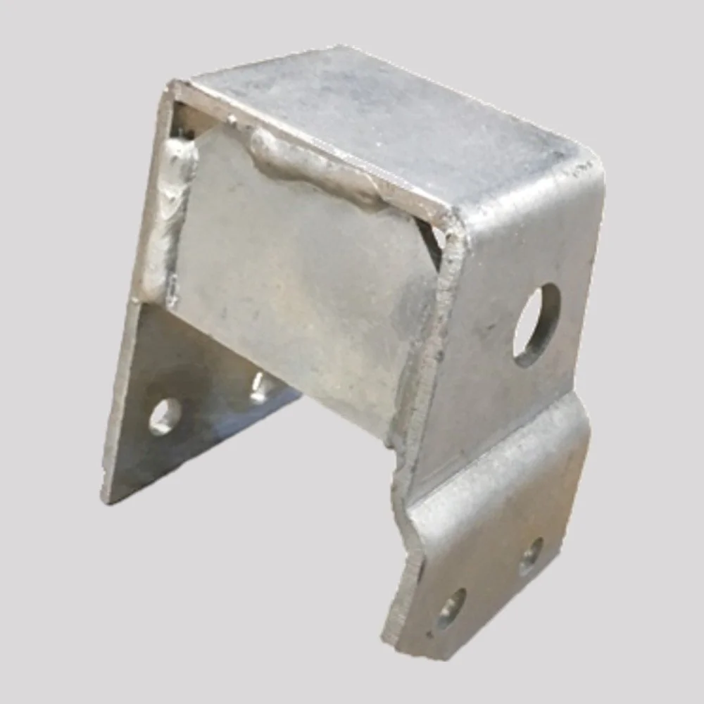 Defender Steering Damper to Chassis Bracket, Galvanised – Right-hand drive (UK) – DDS Metals