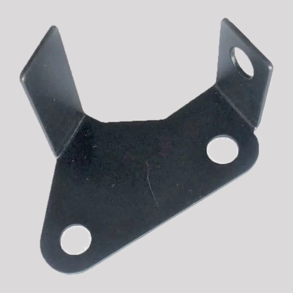 Defender Front Upper Brake Pipe Swivel Bracket – Right – DDS Metals
