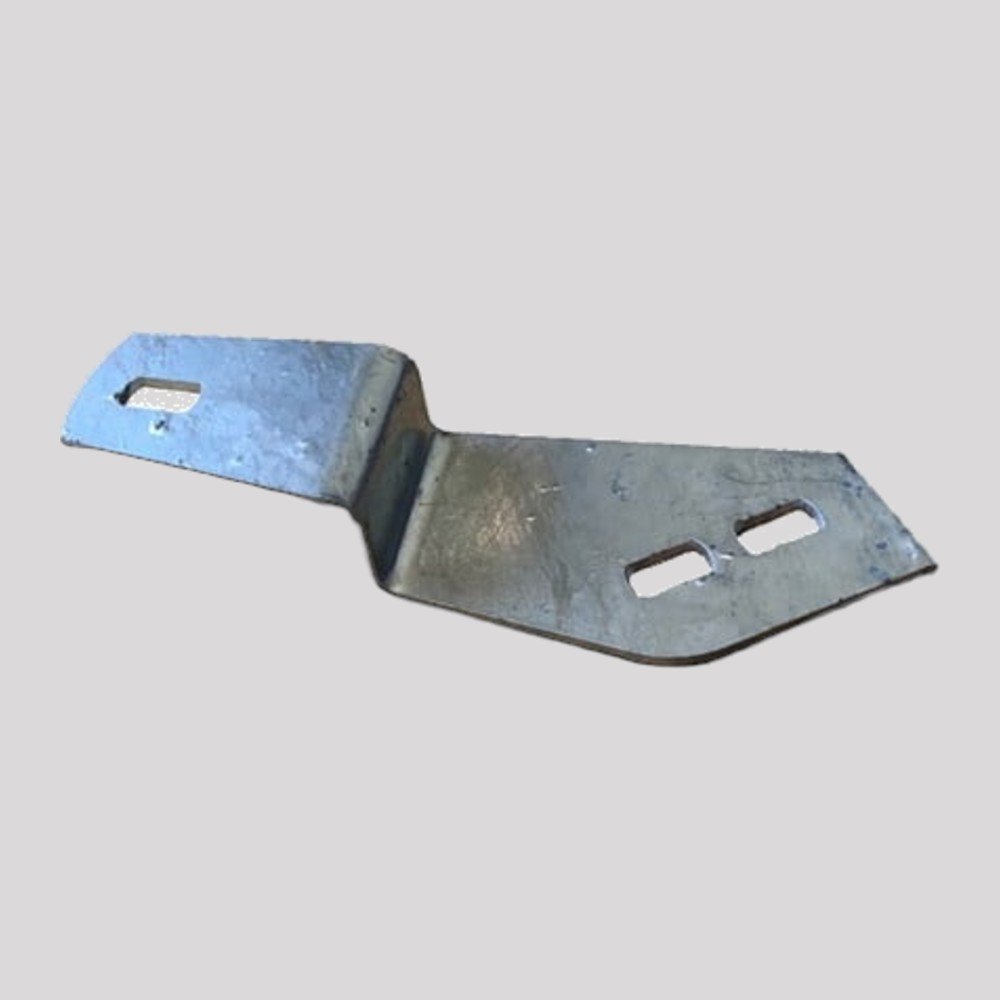 Defender Bulkhead to Chassis Bracket, Galvanised – Right – DDS Metals