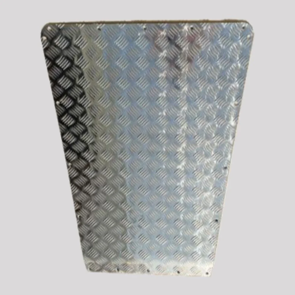 Defender Tdi & Td5 Chequer Plate Bonnet Protector with Countersunk Stainless Fittings – 2mm, Mill finish (bare aluminium) / 3mm, Mill finish (bare aluminium) – DDS Metals