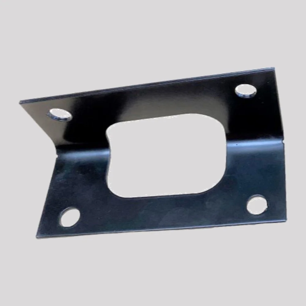 Range Rover Classic Front Wing Retainers (1972-1995) – Left – DDS Metals