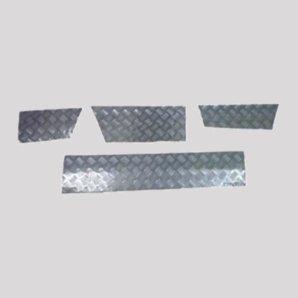 Discovery 1 Chequer Plate Skirting – Mill finish (bare aluminium) – DDS Metals
