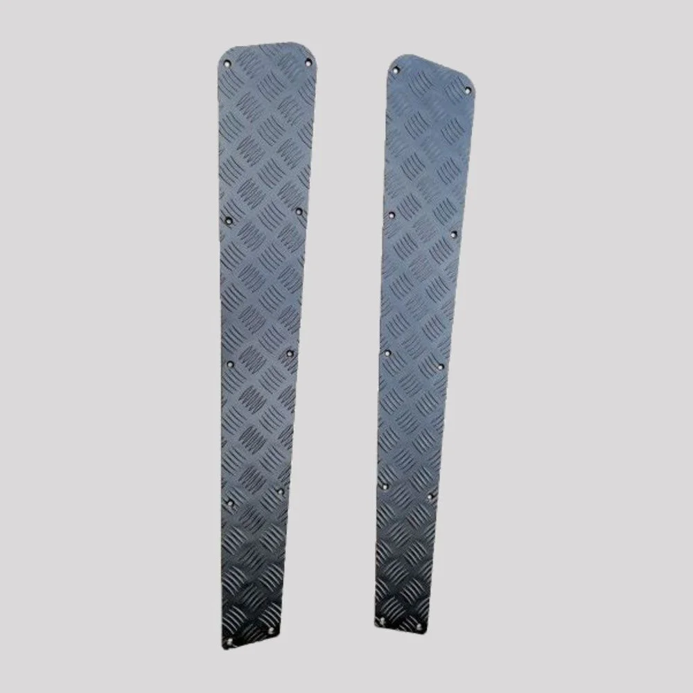 Defender Tdi & Td5 Chequer Plate Bonnet Side Protectors with Countersunk Stainless Fittings – 2mm, Black powder coated / 3mm, Black powder coated / 3mm, Silver powder coated – DDS Metals