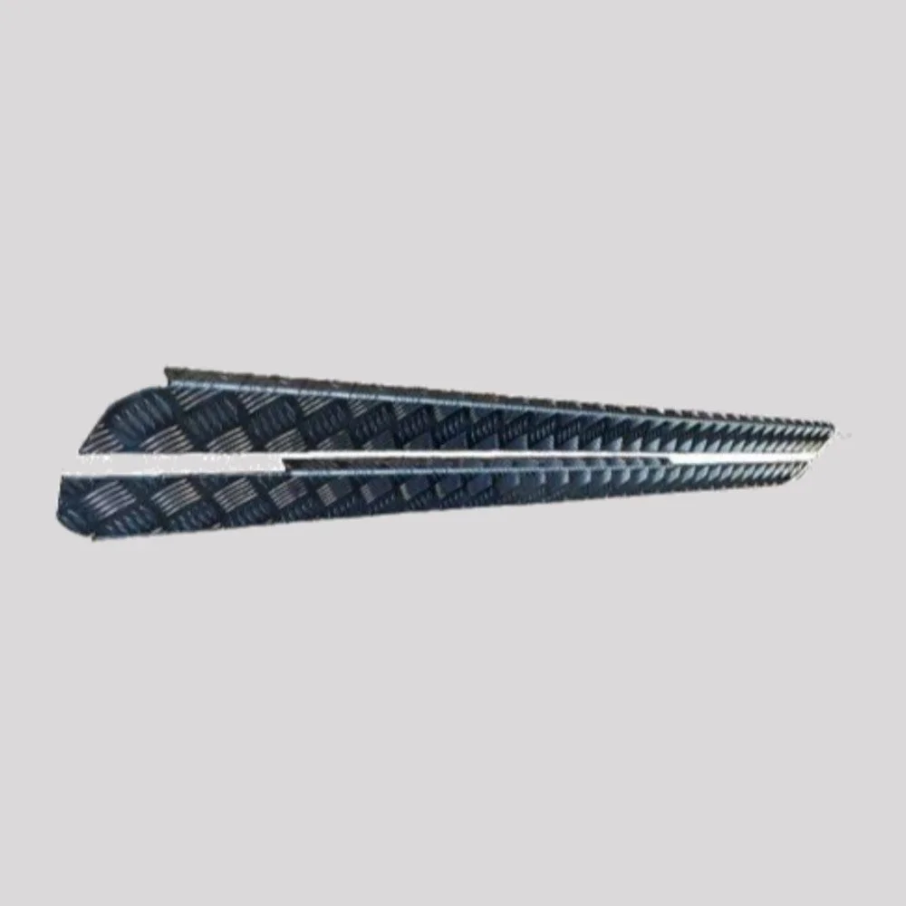 Defender 110 Hard Top & Pick Up Chequer Plate Sill Protectors – 2mm, Black powder coated / 3mm, Black powder coated – DDS Metals