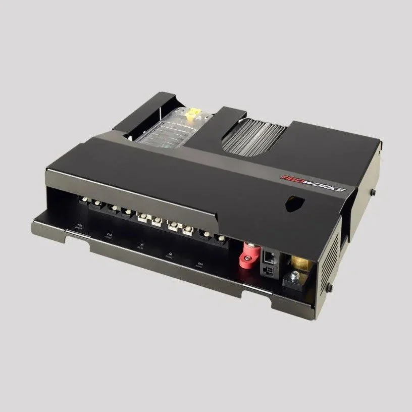 REDARC 12V 40A BCDC Core NOMAD with Fuse Block ICMS (ICMS-016-001) (photo 2 of 5)