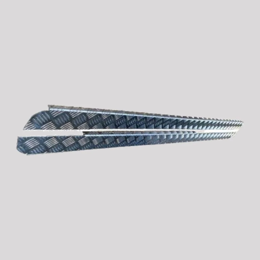 Defender 110 Hard Top & Pick Up Chequer Plate Sill Protectors – 2mm, Mill finish (bare aluminium) / 3mm, Mill finish (bare aluminium) – DDS Metals