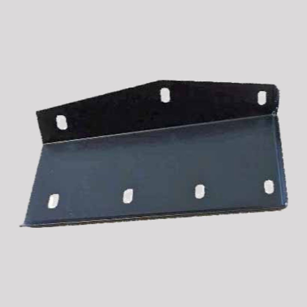 Range Rover Classic & Discovery 1 Front Mudflap Mounting Bracket – Right, Plain – DDS Metals