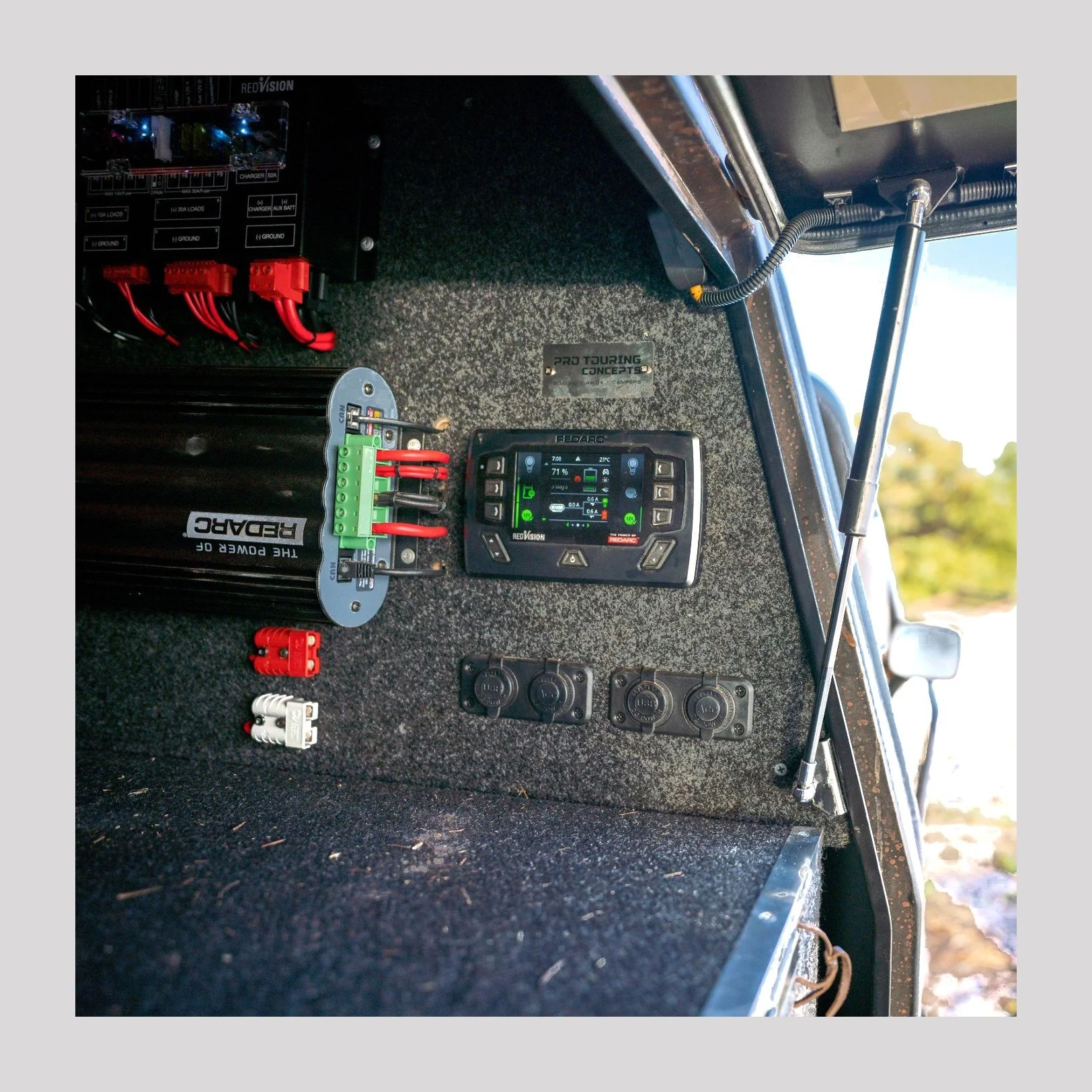 REDARC Manager30 Battery Management System with RedVision Display, UK Plug (BMS1230S3R-UK) (photo 3 of 4)